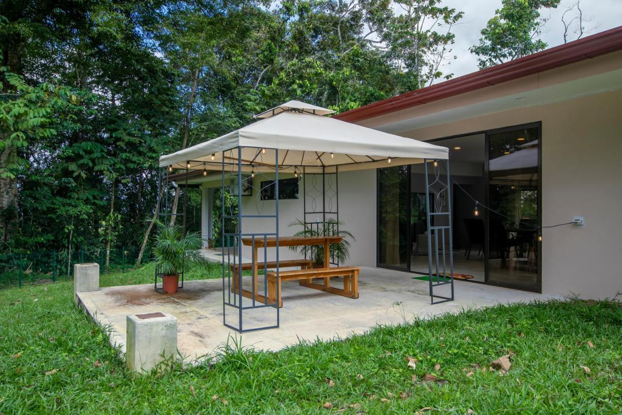 River Paradise Villa With Private Jacuzzi La Fortuna Exteriör bild