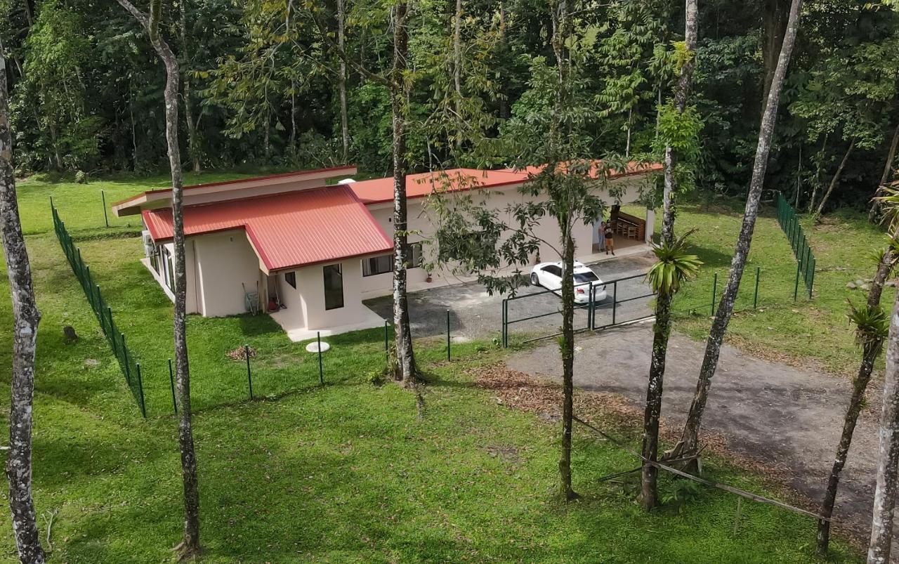 River Paradise Villa With Private Jacuzzi La Fortuna Exteriör bild